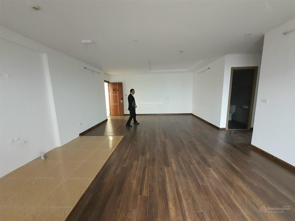Chính chủ bán chcc 101m2 tầng 14 viễn đông star