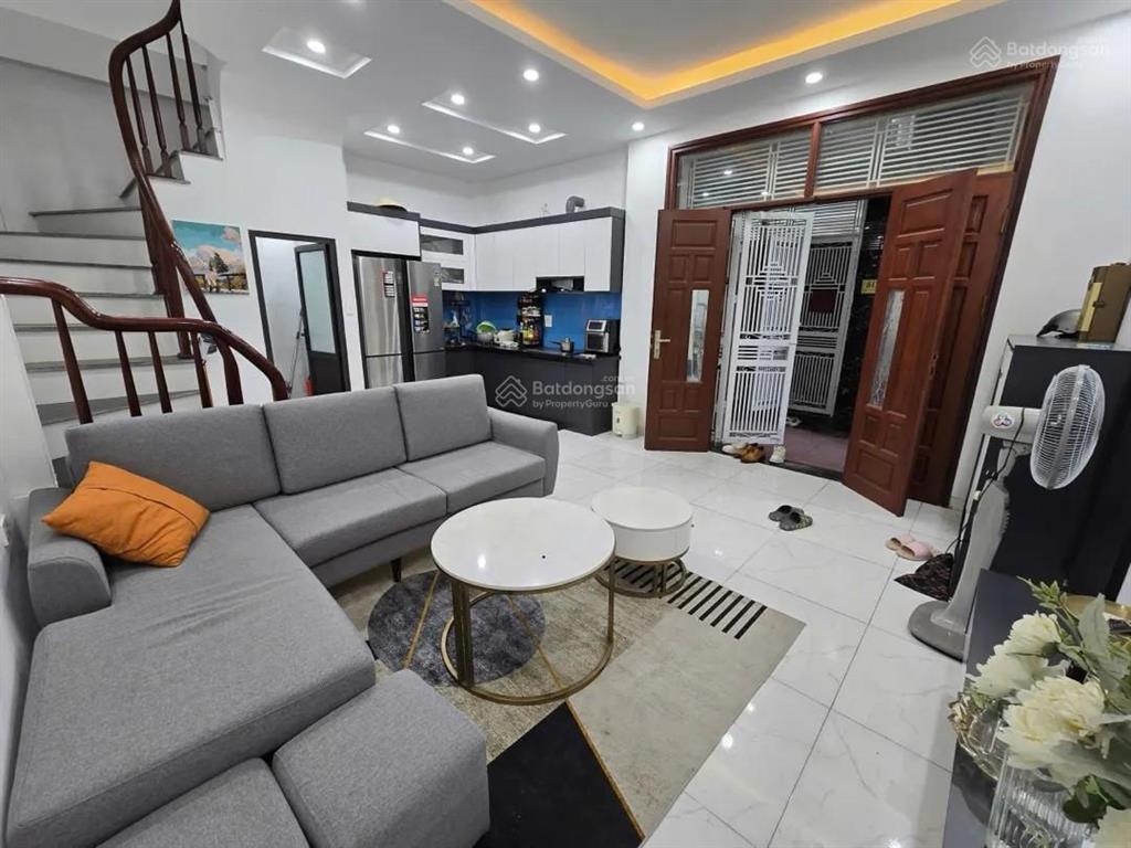 1.	bán nhà vạn khê  29m², 5 tầng, 7,5 tỷ, ngõ 3,4m thông, trước nhà cực sáng, ô tô tránh chỉ 10m