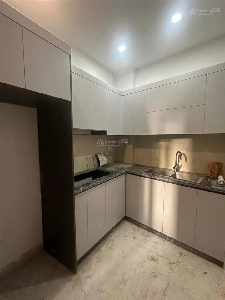 Nhà võ quý huân, hà đông  32m², 4 tầng, 7,5 tỷ, ngõ thông sạch, ba gác đỗ cửa, gần ô tô 30m