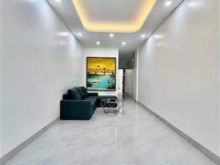 Bán nhà mặt phố phú diễn 51m2  19 tỷ 7tầng thang máy, vỉa hè 5m