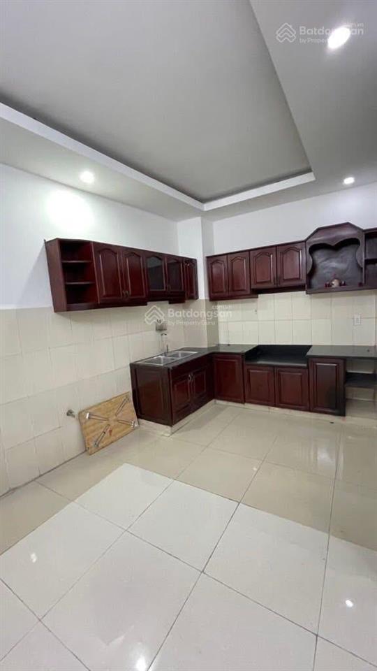 Bán gấp  trường chinh, tây thạnh, tân phú. giảm sâu 400 triệu