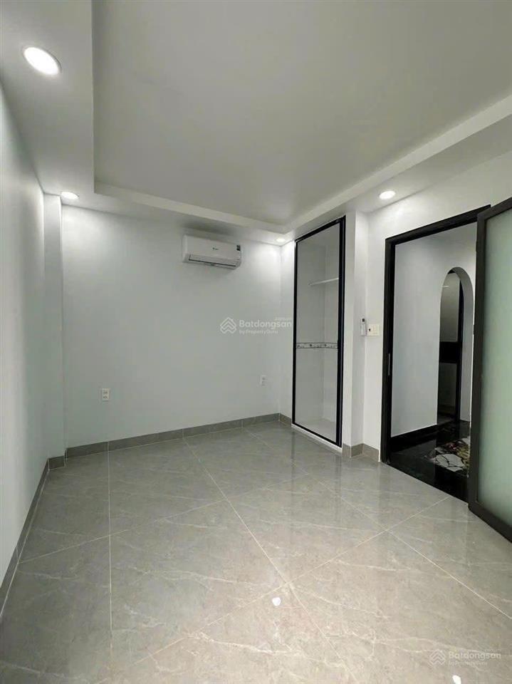 Đường đô đốc long  tân quý  tân phú hẻm ô tô  thích hợp gd nhỏ chỉ 1ty6