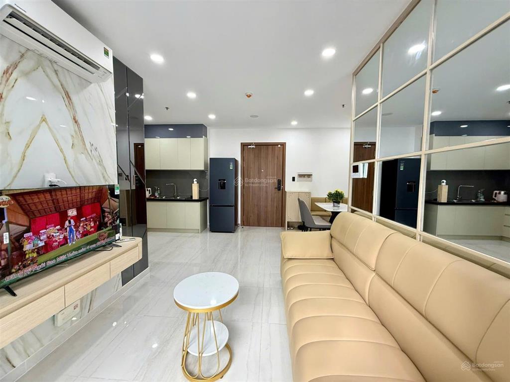 Giảm sốc! chính chủ cần bán gấp căn hộ 312 lạc long quân q11 giá 1tỷ750 dt 70m2 2pn/2wc fnt, shr