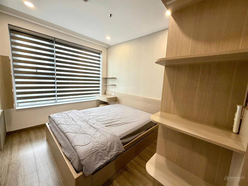 Giảm sốc! chính chủ cần bán gấp căn hộ 312 lạc long quân q11 giá 1tỷ750 dt 70m2 2pn/2wc fnt, shr