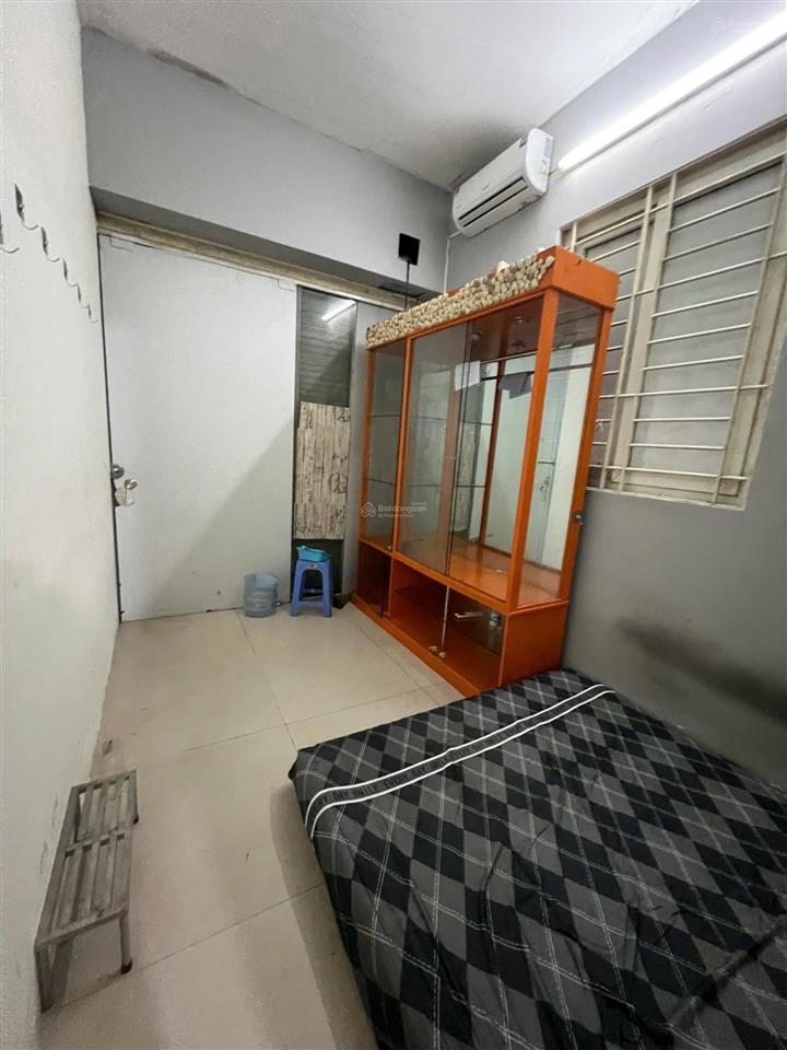 Cho thuê nhà trọ đầy đủ nội thất tại số 2a ngõ 85 bát khối, 1,8 triệu, 17 m2 ngay đê cự khối!!!
