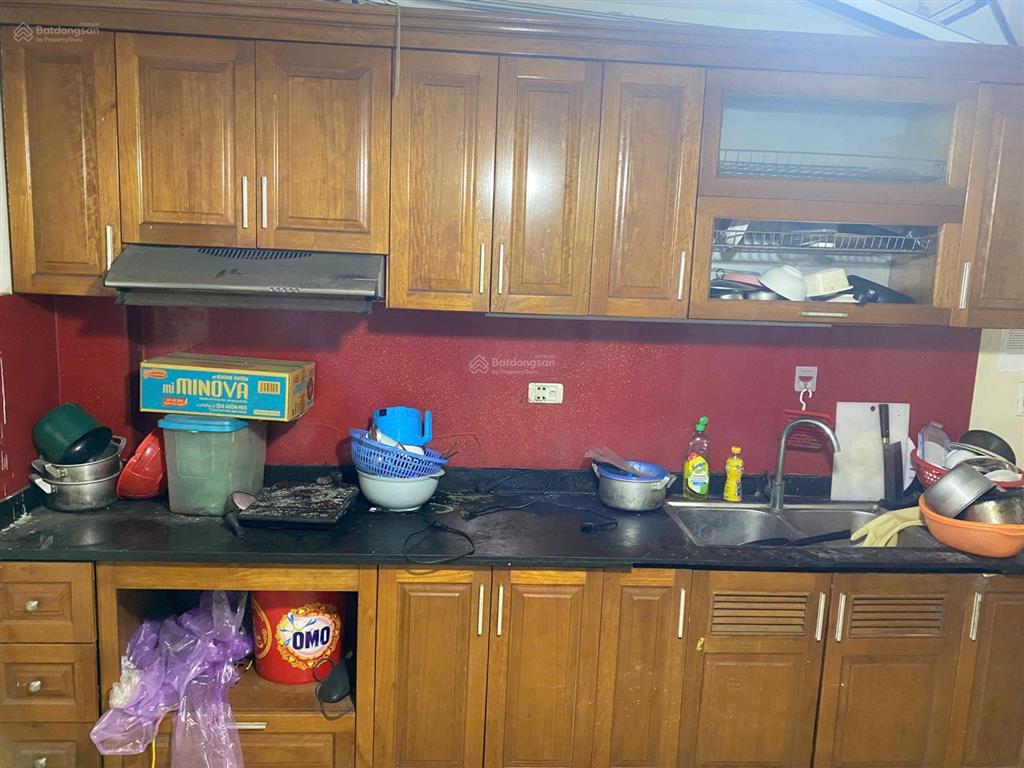Cho thuê nhà trọ đầy đủ nội thất tại số 2a ngõ 85 bát khối, 1,8 triệu, 17 m2 ngay đê cự khối!!!