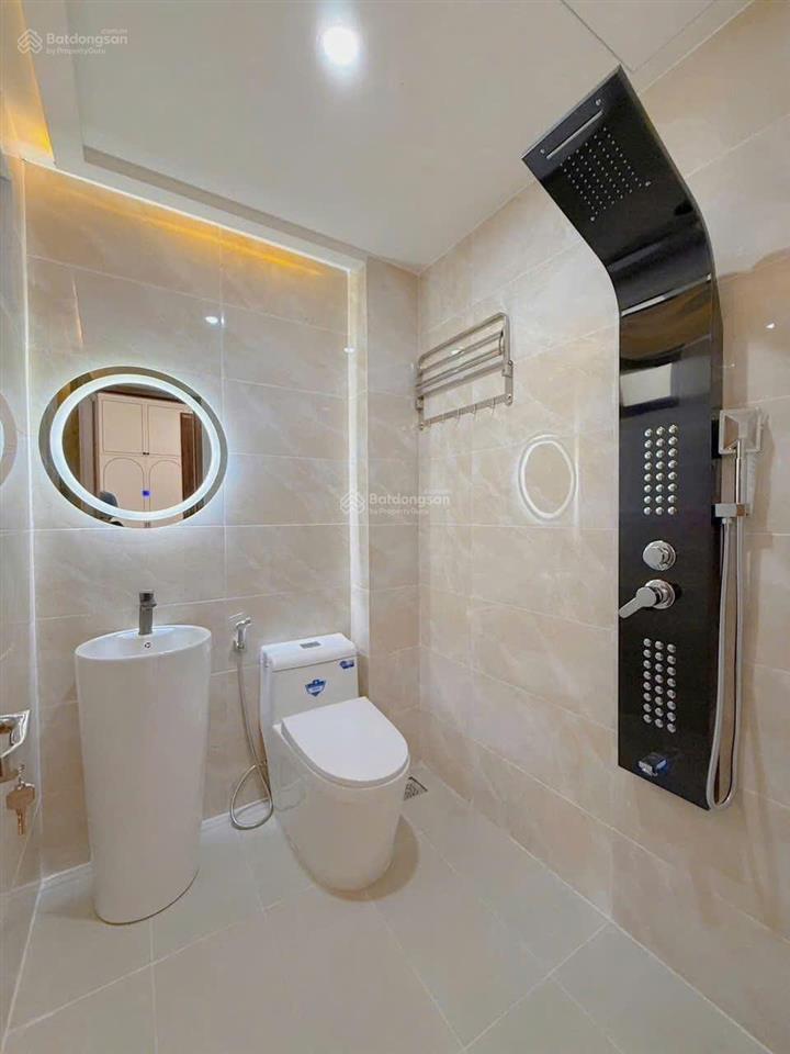 Cần bán gấp nhà ngộp võ oanh, giá sập sàn 1,8 tỷ sổ hồng riêng