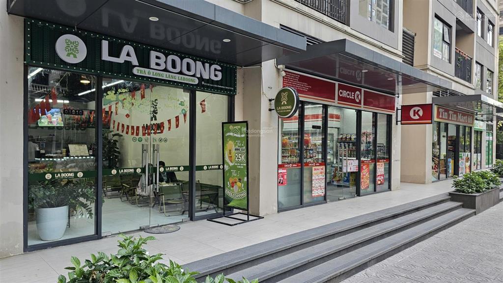 Bán shop vinhomes smart city giá bán 8,5 tỷ, 35 m2, căn shop hiện đang cho thuê 25 triệu / tháng