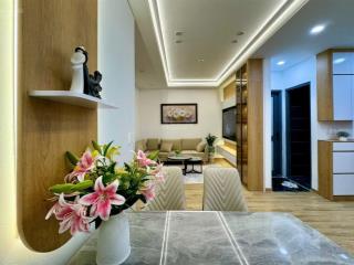 Cần tiền bán gấp chung cư mỹ đình plaza 138 trần bình 2n2w full nội thất như hình sổ đỏ nhỉnh 6 tỷ