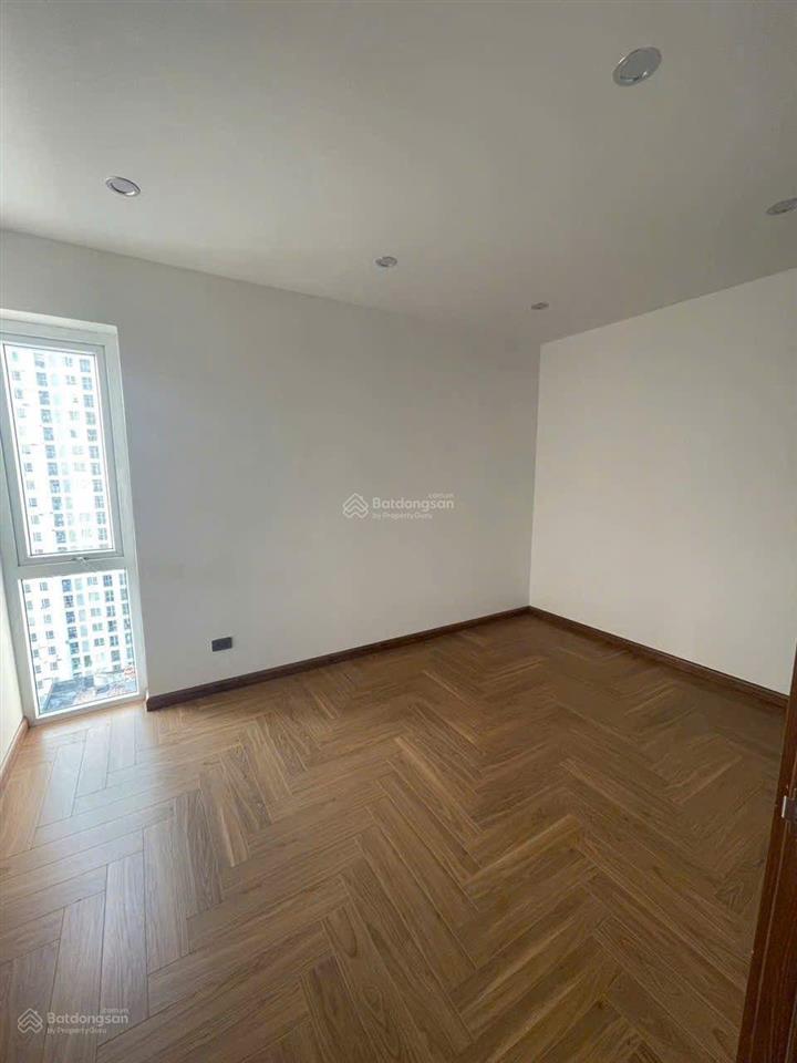 Cần tiền bán gấp chung cư 34t hoàng đạo thuý cầu giấy 162m 3n3w 14,x tỷ sổ đỏ lâu dài  0915 394 ***