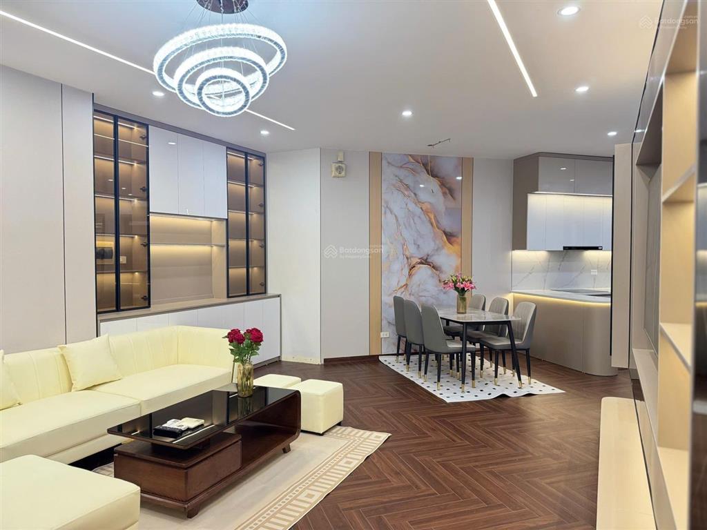 Cần tiền bán gấp chung cư 24t hoàng đạo thuý, cầu giấy 162m 3n2w full nội thất 11,xtỷ  0915 394 ***