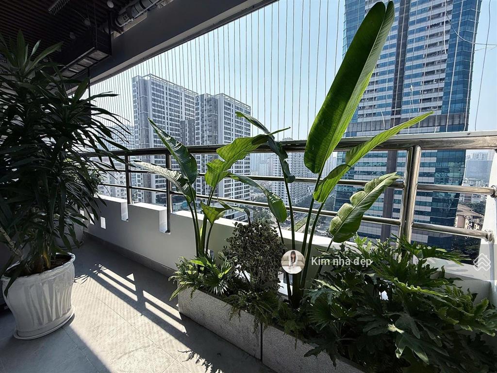 Chính chủ bán căn hộ trung hòa nhânchính 18t1 lê văn lương 117m 3n2w full đồ mới sổ đỏ nhỉnh 10 tỷ