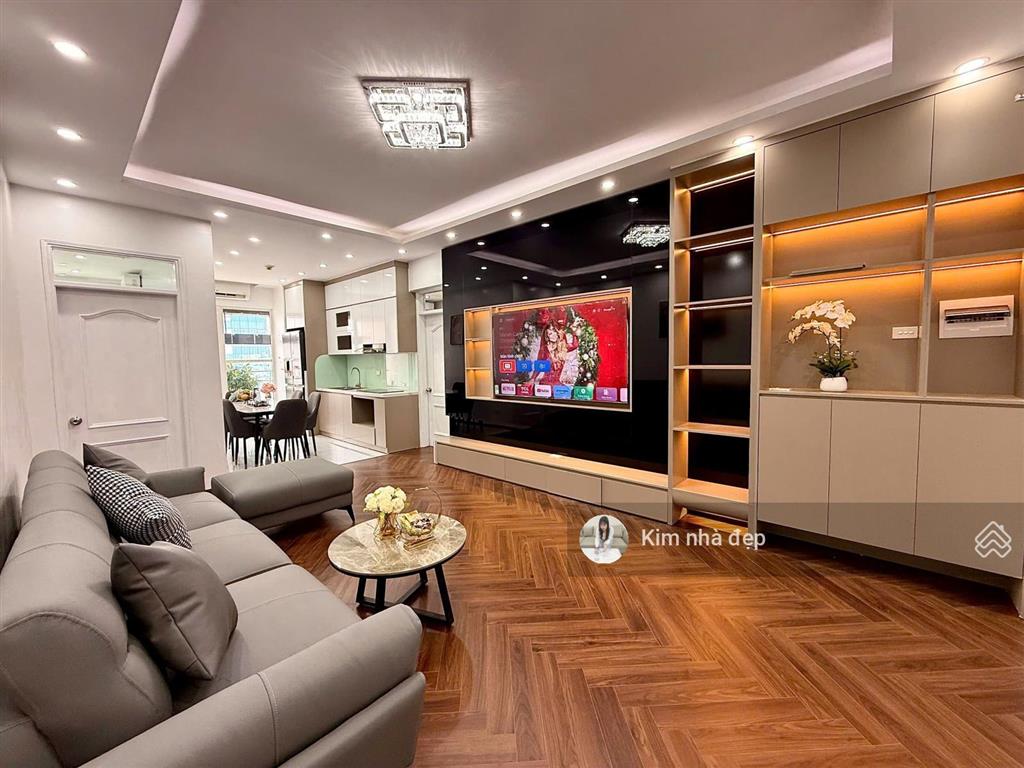 Chính chủ bán căn hộ trung hòa nhânchính 18t1 lê văn lương 117m 3n2w full đồ mới sổ đỏ nhỉnh 10 tỷ