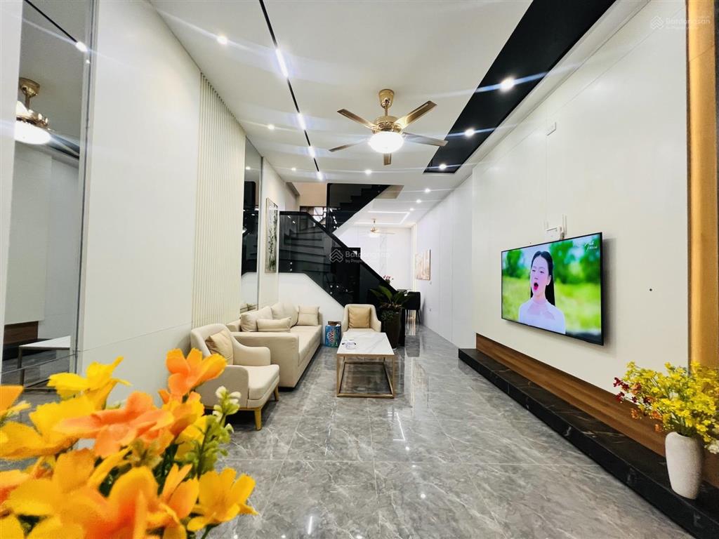 Bán nhà linh đàm, đại kim, 45m,5 tầng,mt9m, 9 tỷ, nhà đẹp, sổ vuông, đẹp nhất phố.0397 194 ***