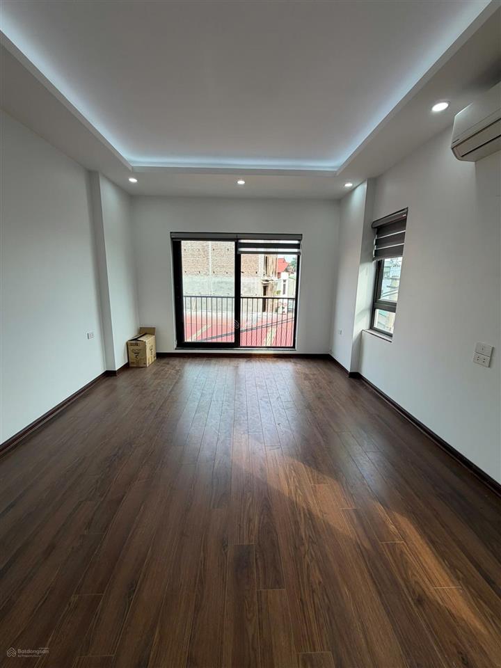 Nhà riêng 4pn, 4wc, 35m2 tại cự khối , long biên, hà nội, giá 8 tỷ vnd