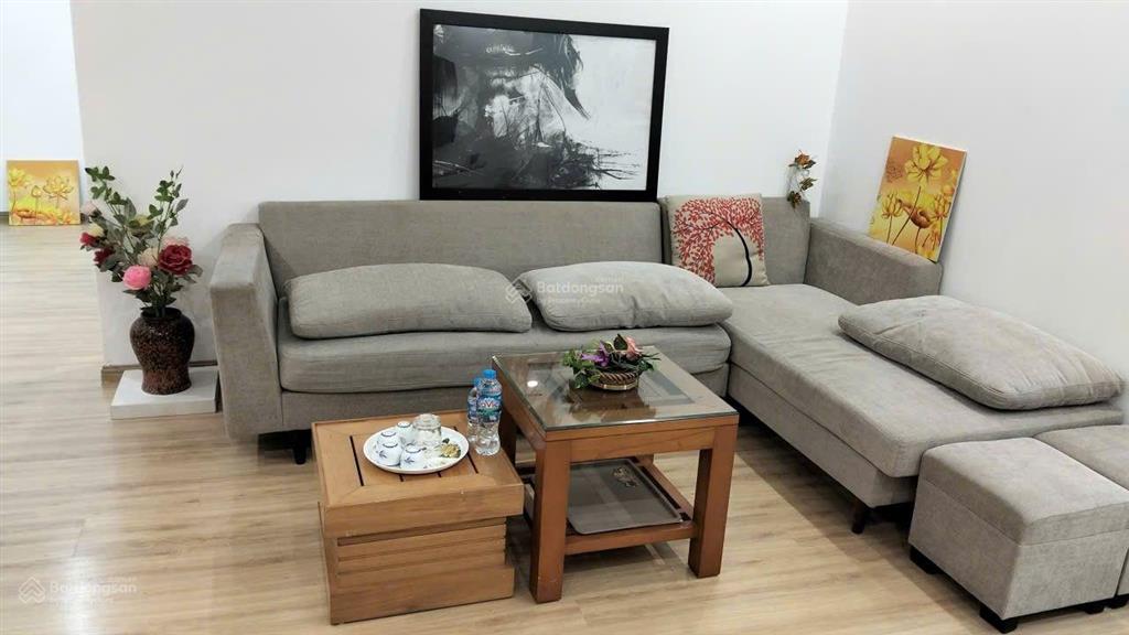 Bán căn hộ 84m2 việt hưng  3ngủ. full nội thất. không khí trong lành. giá hơn 5tỷ