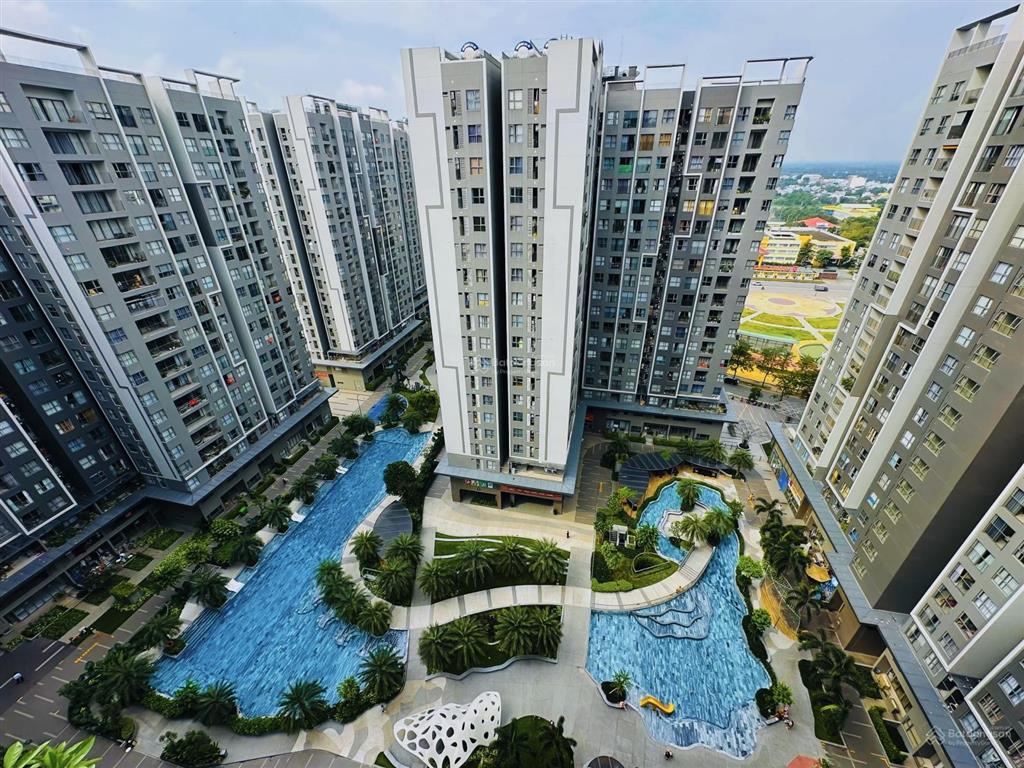 Hàng hiếm! bán căn 59m2 2pn 2wc + view ngoại khu đón gió mát + tầng trung đẹp thoáng  0906 589 ***