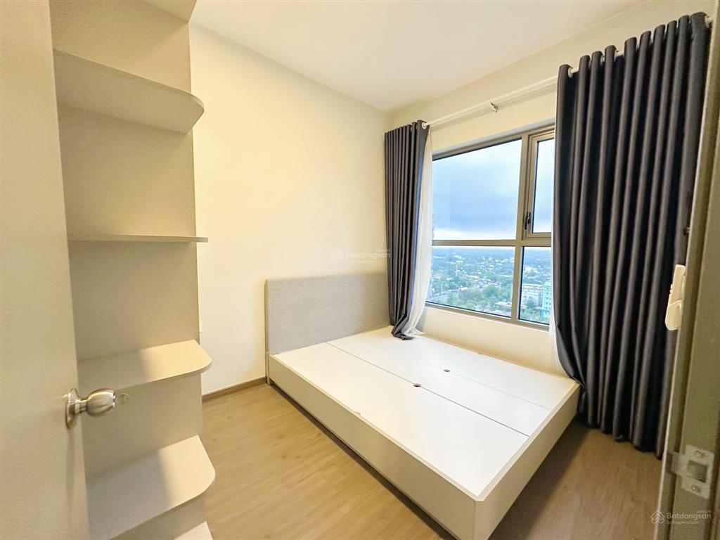 Sổ hồng bán 59m2 2pn 2wc block d + view ubnd công viên thoáng mát + sẵn gói nội thất  0906 589 ***