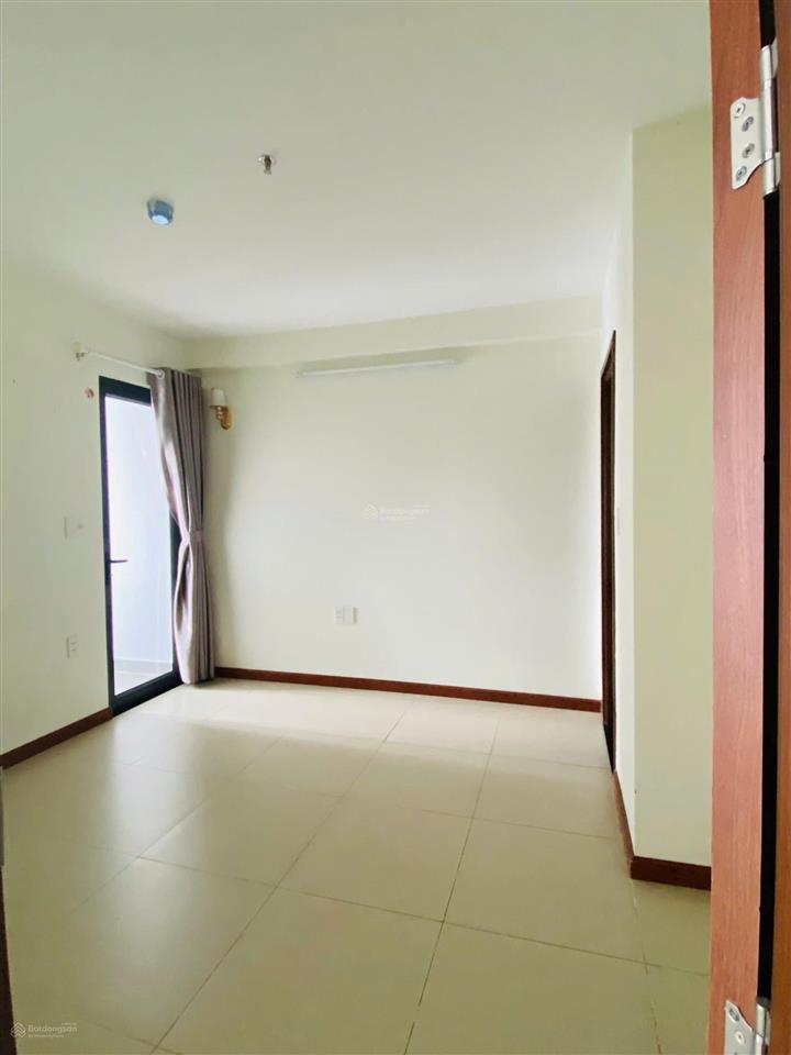 Cho thuê căn hộ iris tower chung cư hòa bình ngay khu vsip 1  giá chỉ 4,5tr nhà mới đẹp, ở ngay