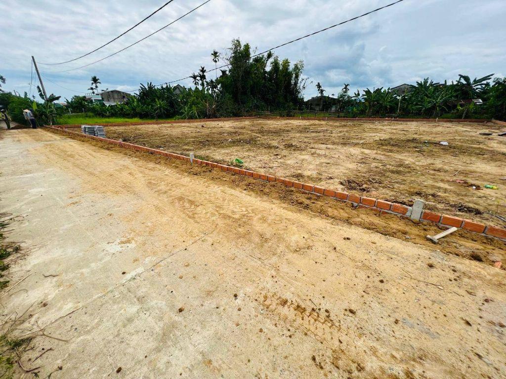 Bán Nhanh Trong Tuần Này – Lô Đất Gần Chợ Lệ Trạch Giá 6xx  