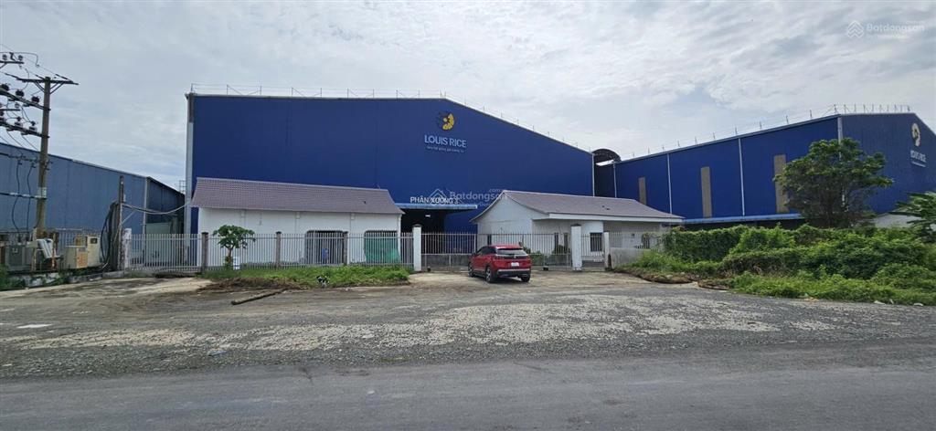 Ngân hàng shb thanh lý bán khu đất lớn có sẵn nhà kho xưởng tại xã tân đông, h thạnh hóa, t long an
