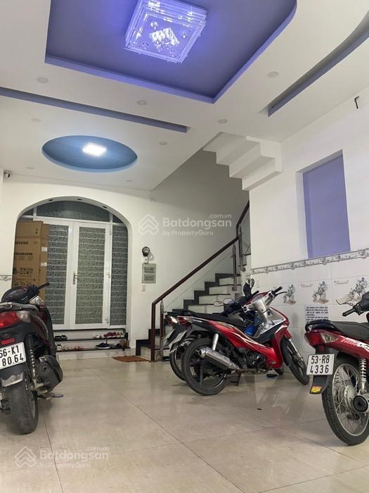 Bán nhà 4 tầng bông sao, ngang 6m, gần chợ, diện tích 130m2, xây dựng 4 tầng, mới ở ngay