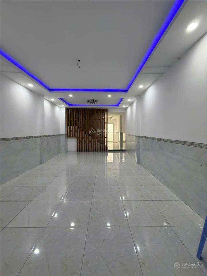 Bán nhà mặt tiền phường thảo điền, diện tích 4,5m x 20m, ô tô vào tới nhà.