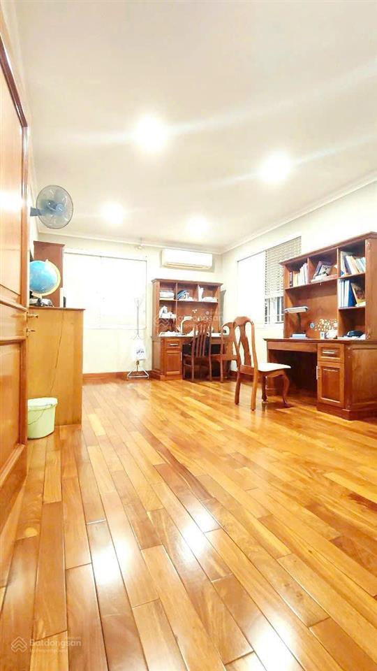 Bán nhà riêng tại nguyễn văn thương 10m x 11m, 6 phòng ngủ, 110m2. ô tô đậu trong hầm nhà.
