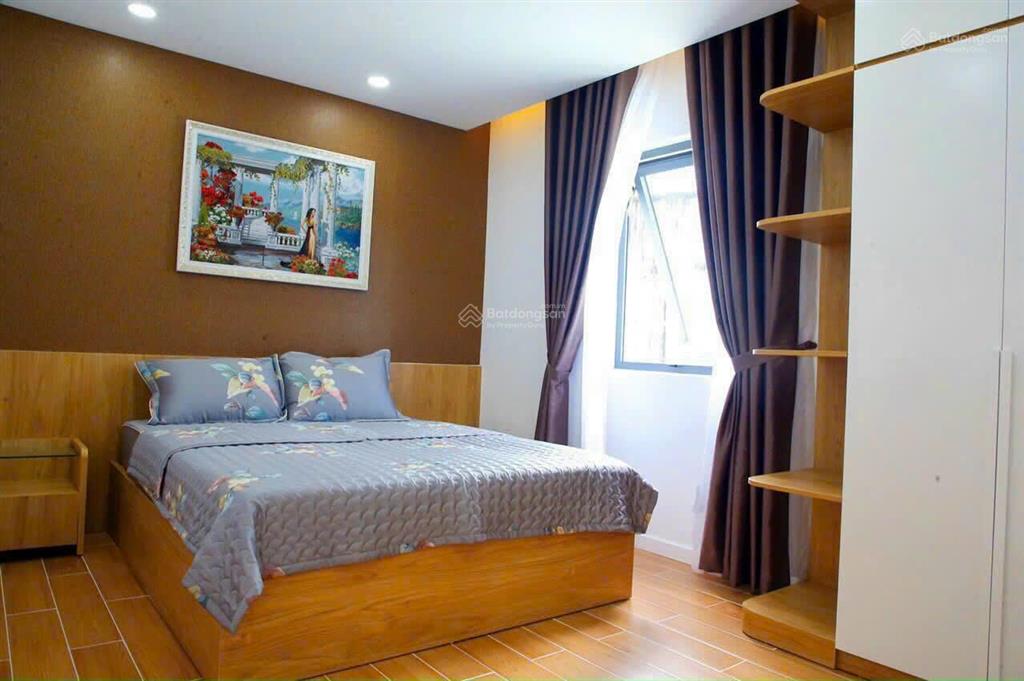Bán nhà mặt phố tại bình thạnh, cách chợ bà chiểu chưa đến 500m. diện tích 12m x 20m hầm 6 lầu
