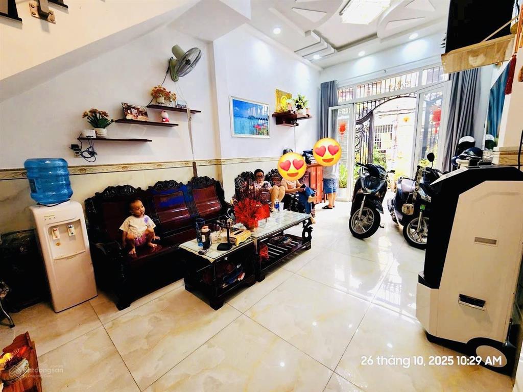 Nhà 3 tầng, hẻm ô tô phạm hùng, p4  gần cầu chánh hưng qua, q5