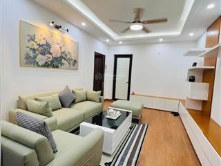 Bán căn hộ chung cư phố giảng võ, ba đình, cạnh hồ giảng võ, 100m2, 3pn, giá 6.8 tỷ