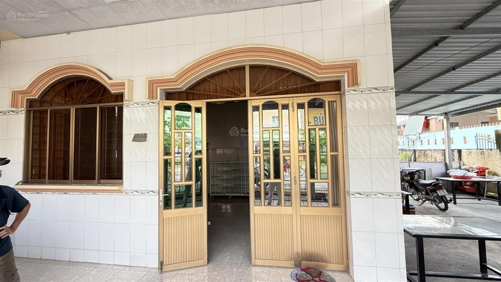 Bán nhà đất mặt tiền ở thới lai, bình đại