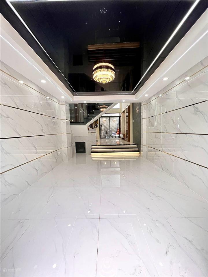 Nhà đẹp, sổ mới hoàn công, 6.7 tỷ là vào ở ngay