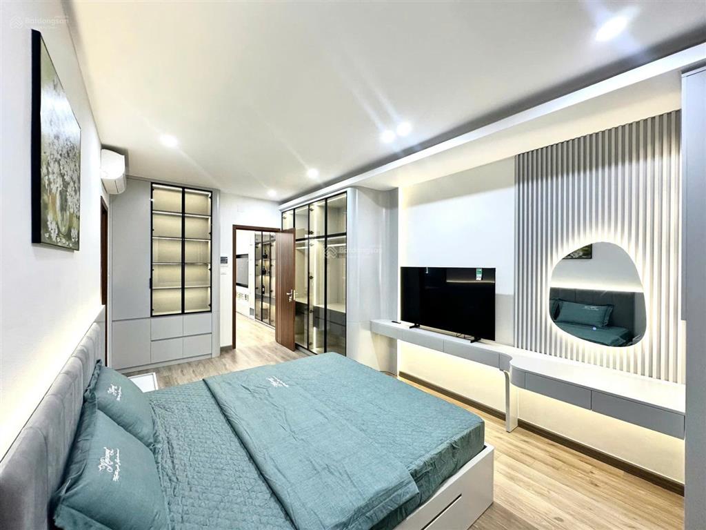 Bán căn góc 3 pn view đẹp, tầng trung dự án sun squqre lê đức thọ. dt 96m2 giá 8,6 tỷ