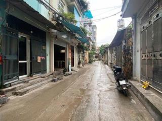 Nhà mới tinh, mặt ngõ kinh doanh ôto tránh đông ngạc, 31m2, 5 tầng, 9.2 tỷ, có thang máy