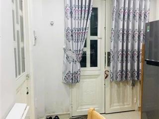 Nhà đẹp chỉ việc xách vali ở  3 tầng  2 phòng ngủ  vị trí trung tâm thuận tiện di chuyển