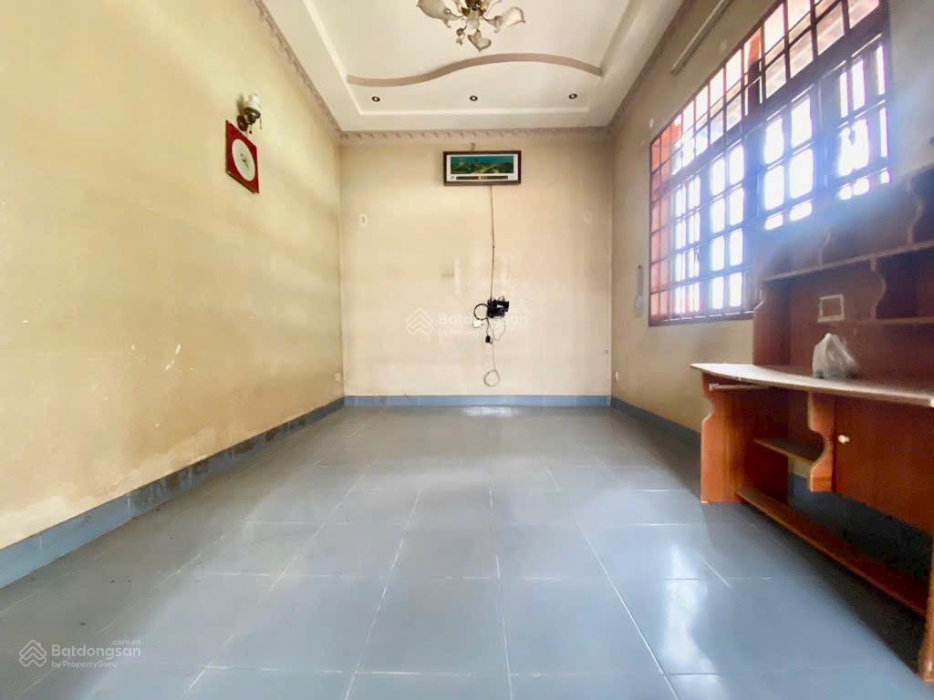 Bán gấp nr 1000m2, 5pn, 4wc tại đường 9, p long bình, q9, hcm, 25.5 tỷ vnd