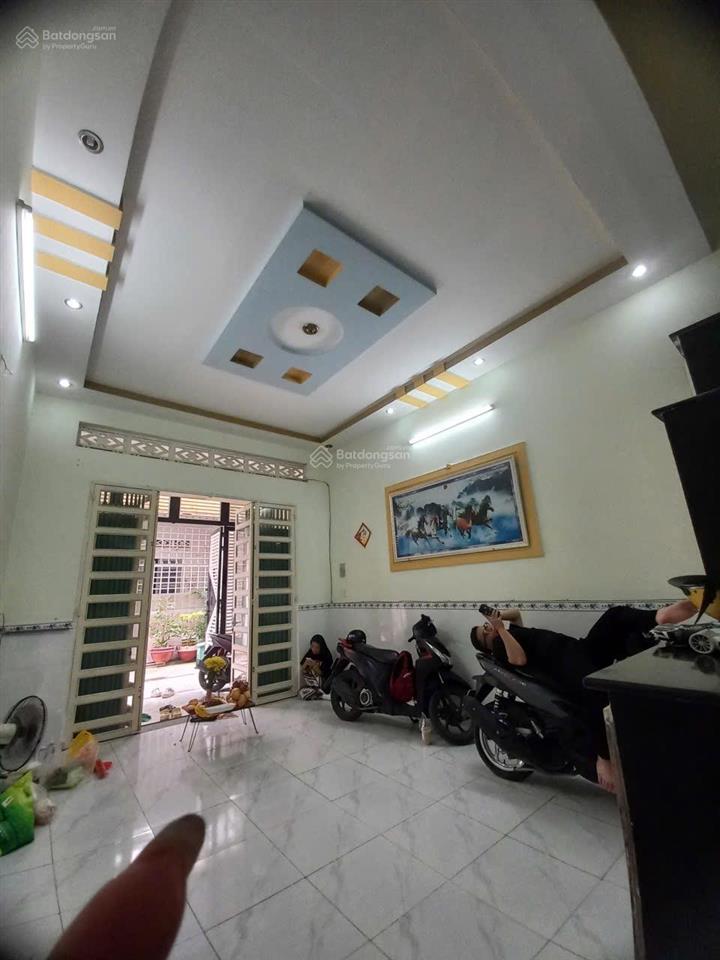 Cho thuê nhà nguyên căn 1 tầng, 3 phòng ngủ ,nhà đẹp gần chợ hưng long 60m2