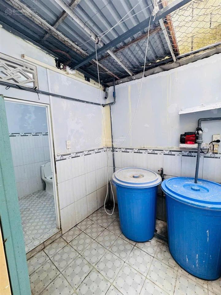 Cho thuê nhà nguyên căn 1 tầng, 3 phòng ngủ ,nhà đẹp gần chợ hưng long 60m2