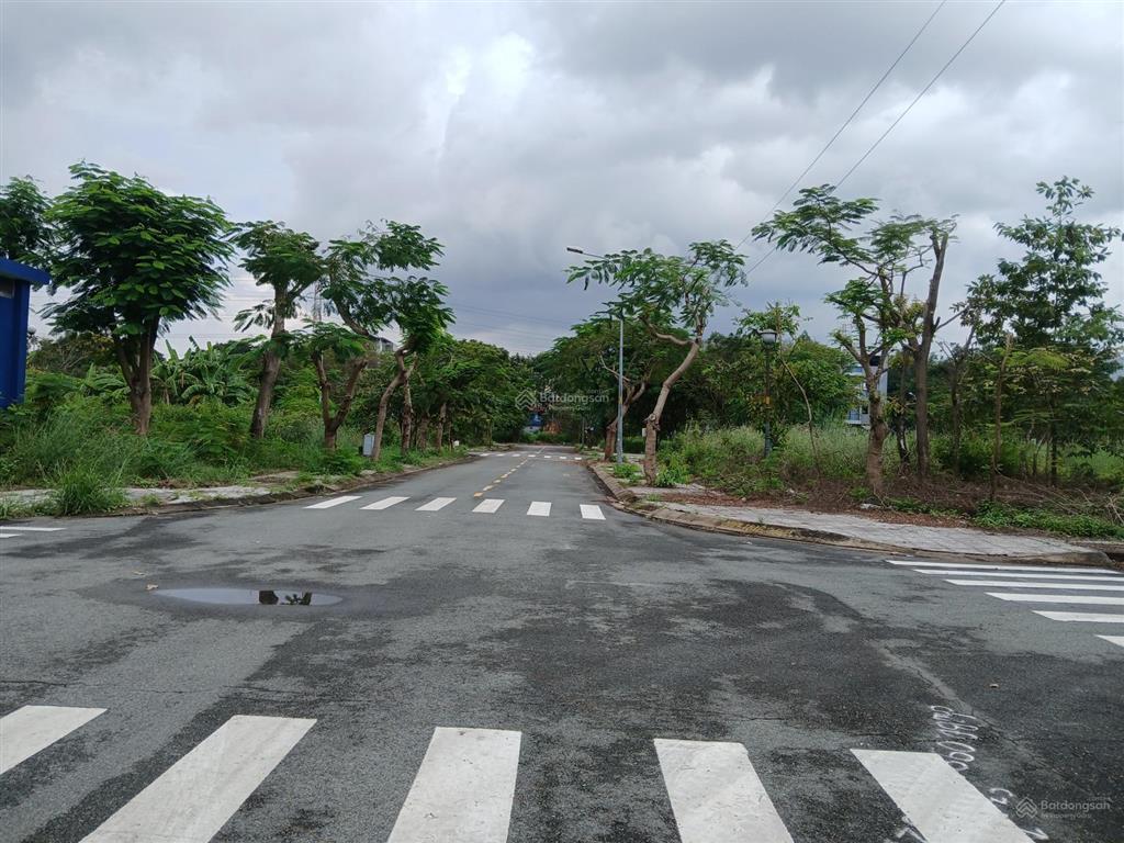 Bán 3 lô góc hai mặt tiền tại kdc cát lái, vị trí đắc địa, giá đầu tư