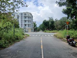 Bán 3 lô góc hai mặt tiền tại kdc cát lái, vị trí đắc địa, giá đầu tư