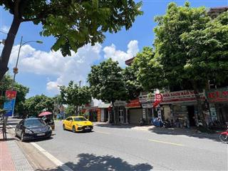 Bán nhà phố chu huy mân phúc đồng nhà đẹp giá tốt không gian 2 thoáng sân trước sau rộng rãi