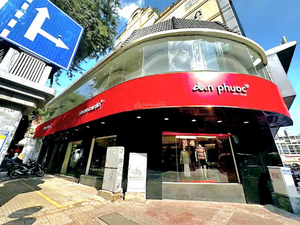 Chia tài sản bán nhà 2mt thủ khoa huân, p. bến thành ngang 20m giá 140 tỷ