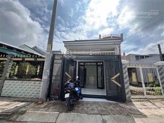 Cần bán gấp căn nhà cấp 4 90m2 ngay chợ bình chánh