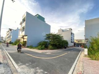 Thanh toán trước 150tr. bán nhanh đất lô góc (ngang 6 m  dài 20m) ngay chợ bình điền