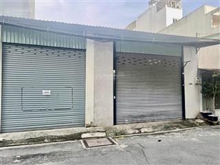 Cuối năm kẹt bán đất tặng nhà giá 1.4 tỷ. đang cho thuê 25tr/tháng. 10x20m thổ cư. kế kcn tân tạo