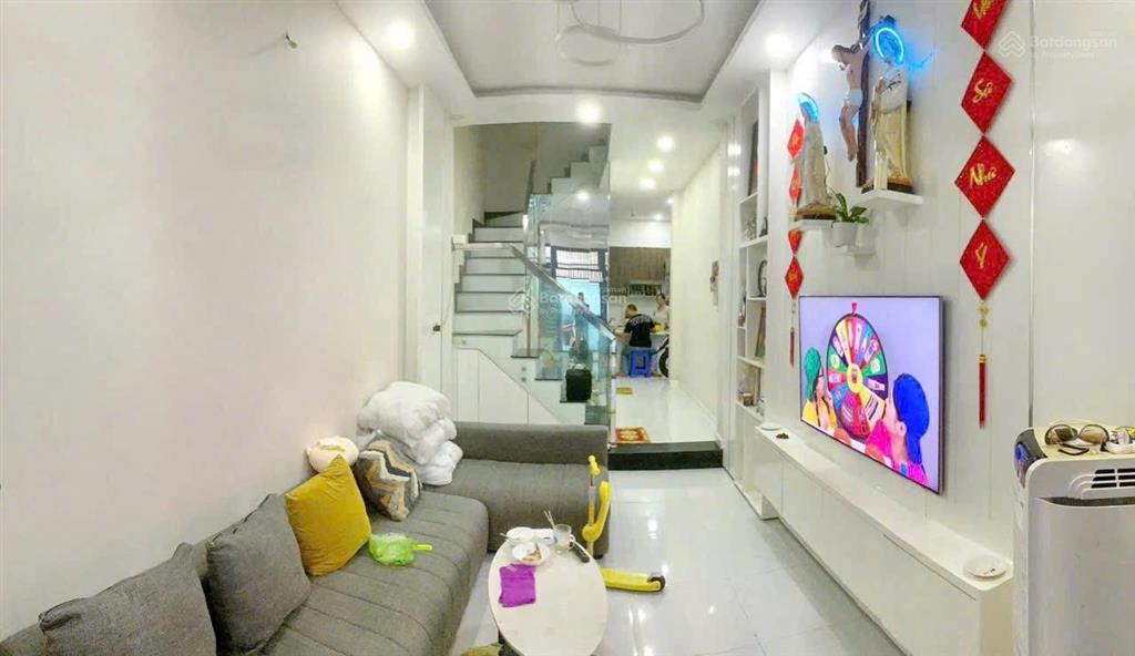 Nhà bán mới đẹp, 4 tầng, gần mặt tiền phạm thế hiển, 58 m2 đất , nở hậu đẹp p4 q8