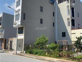 Thua lỗ coin em bán gấp lô đất phú cát hoà lạc giá 3 tỷ 100m2 cách ql21 100m2, sổ sẵn