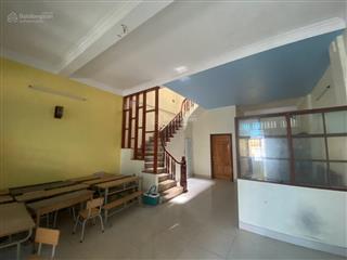 4 tầng đường thông  vào tận nhà  sát ql 35  diện tích 106m , mặt  6.3  thanh xuân ss