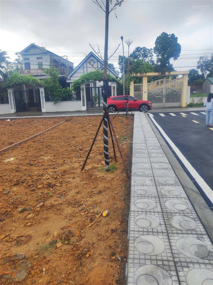 3.8 tỷ  100m2 mặt đường trục chính đồng trạng | lô góc | xe bán tải tránh | đường thông